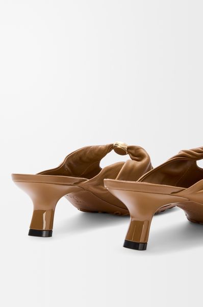 Loewe Pebble Soft mule in nappa lambskin 3256 фото