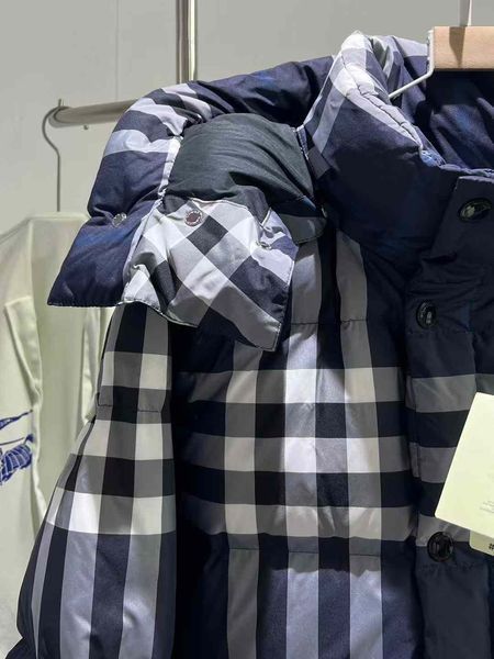 Картата куртка BURBERRY Herren Wattierte Jacke in Check in blau 538 фото