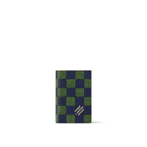 Louis Vuitton Passport Cover 2410 фото