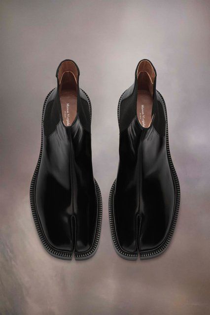 Maison Margiela Tabi Chelsea boot 650 фото