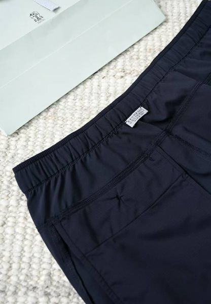 Brunello Cucinelli Nylon Bermuda shorts with logo 6166 фото