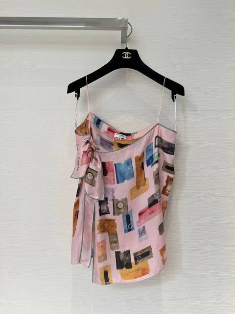 Chanel Top Printed silk twill