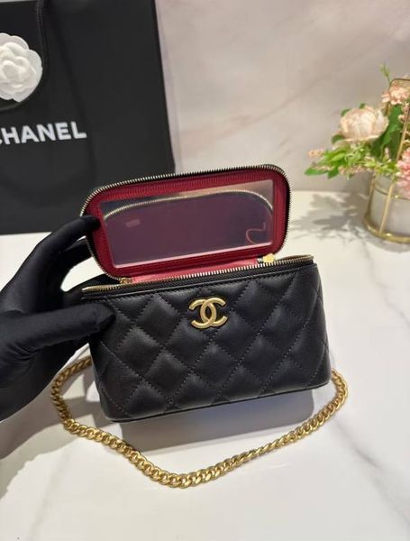 Chanel Vanity Case with Chain 1155 фото