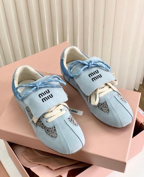 Miu Miu Suede Sneakers 1611 фото