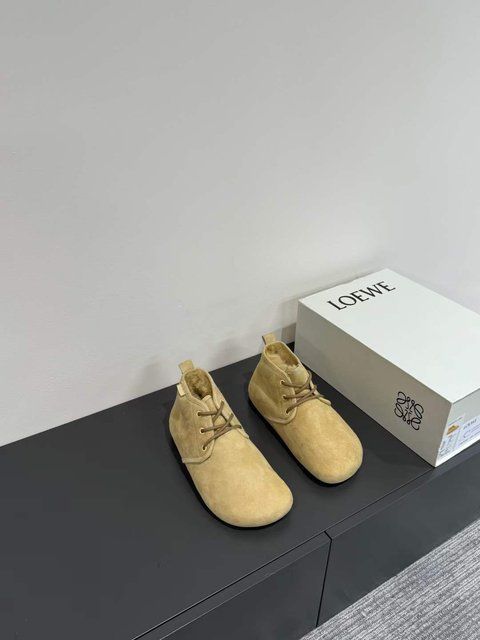 Loewe Lago Suede And Shearling Desert Boots 350 фото
