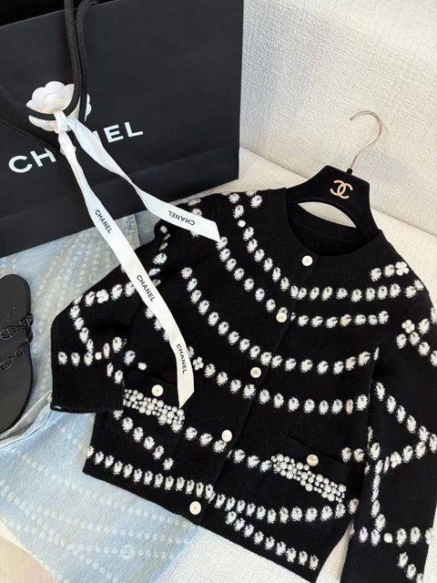 Chanel Cardigan Embroidered Cashmere with Imitation Pearls 2878 фото