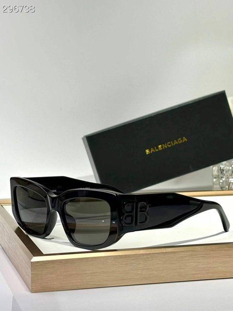 Balenciaga Sunglasses BB0360S 1015 фото