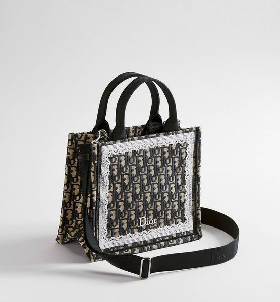 Small Dior Book Tote with Strap 6134 фото