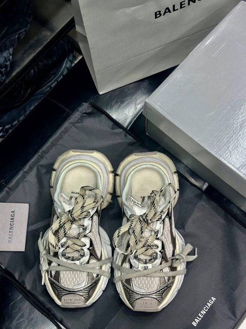 Balenciaga Muddy 3XL Trainer 112 фото