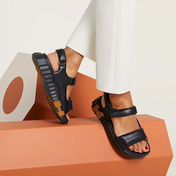 Herm&egrave;s Junior sandal
