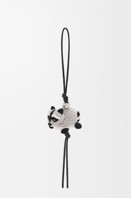 Loewe Raccoon charm in felt 5889 фото