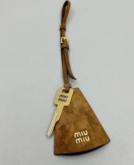 Miu Miu Camoscio Trick Pelle Bag Charm 4886 фото