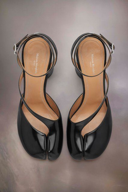 Maison Margiela Tabi pump sandals 1636 фото