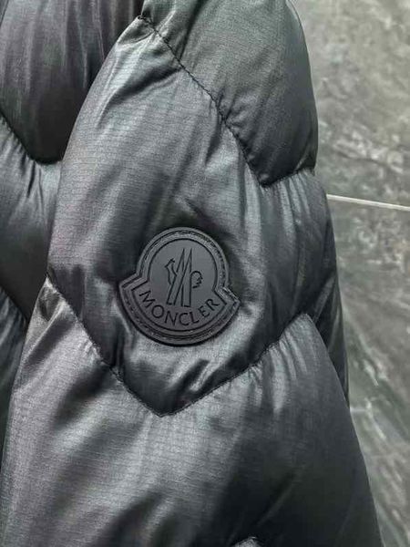 Куртка чоловіча чорна Moncler 582 фото