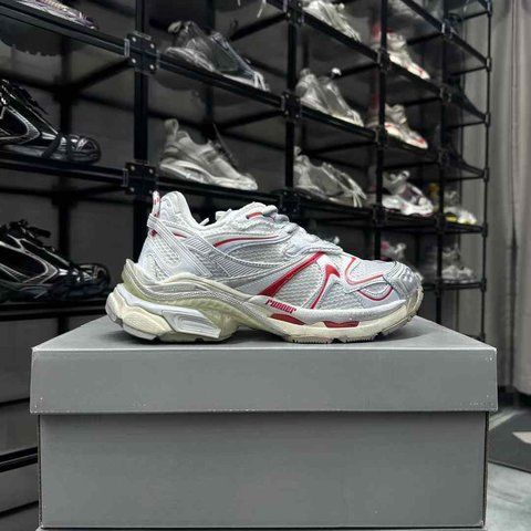 Balenciaga Runner 2.0 Sneaker 082 фото